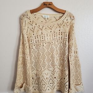 Grace & Lace Sweater Size Medium
